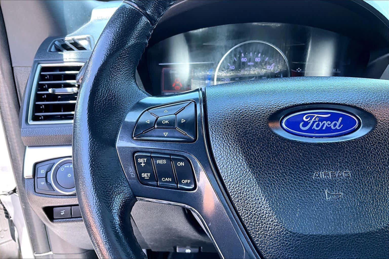 Used 2019 Ford Explorer XLT w/ Equipment Group 201A FWD image 23