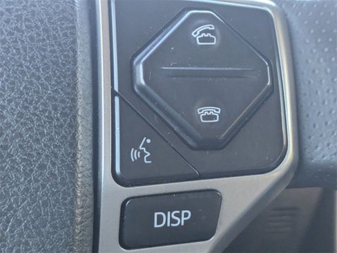 Used 2015 Toyota 4Runner Limited image 32