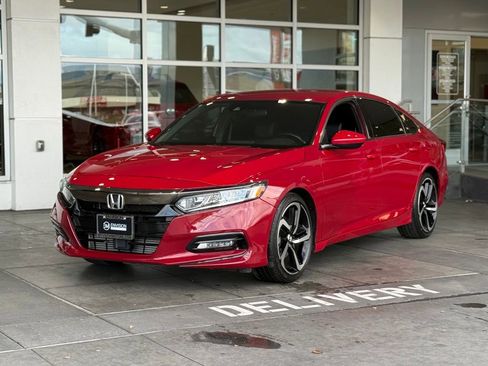 Used 2020 Honda Accord Sport image 3