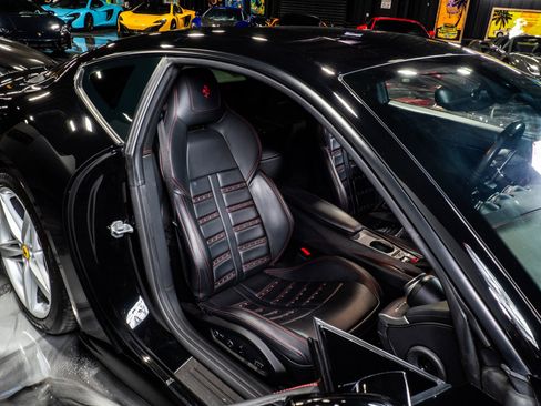 Used 2014 Ferrari F12 Berlinetta Coupe 2D image 31