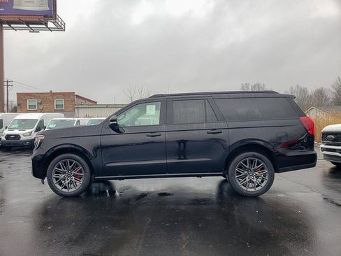 New 2025 Ford Expedition Max Platinum image 3