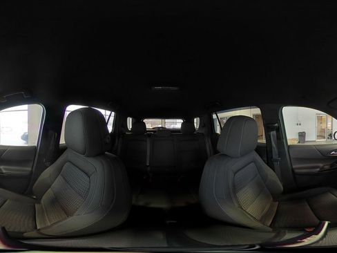 Used 2025 Chevrolet Equinox LT image 41