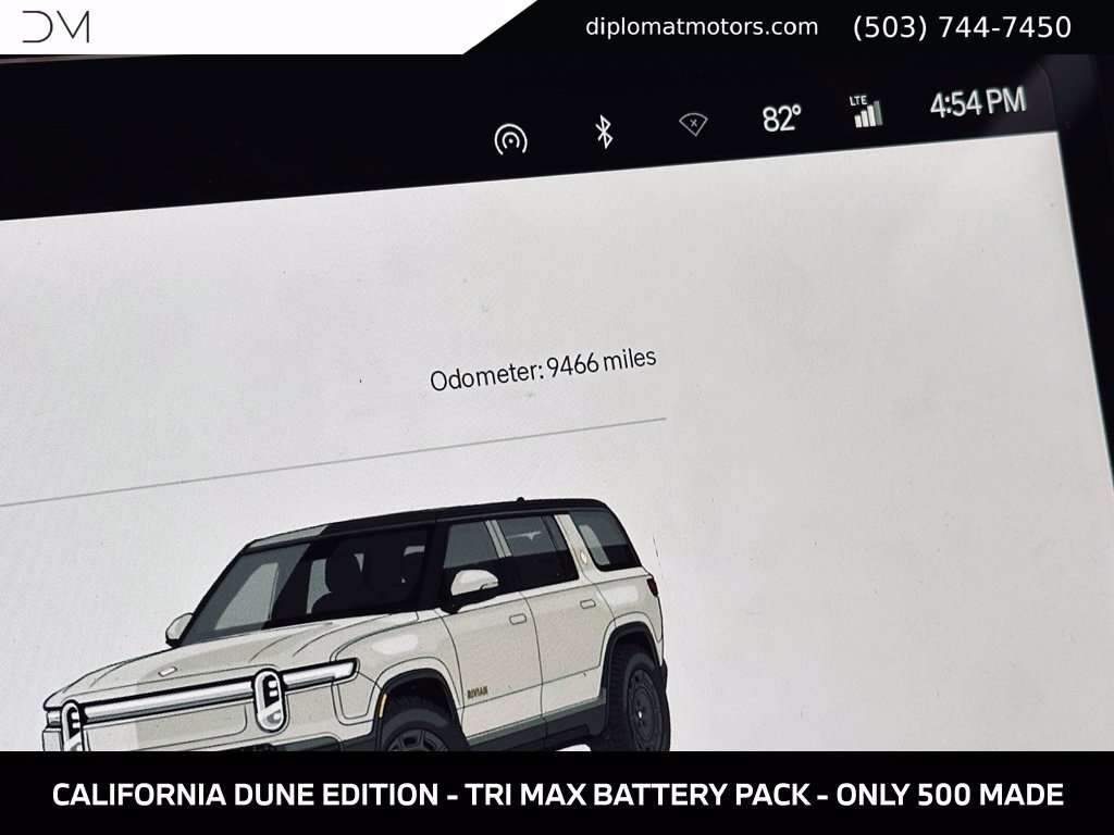 Used 2025 Rivian R1S Adventure Tri AWD/4WD image 35