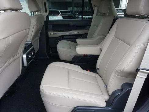 New 2024 Ford Expedition XLT image 17
