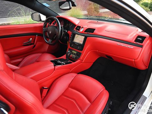 Used 2016 Maserati GranTurismo Sport image 18