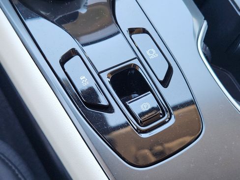 Used 2024 Lexus RZ 450e Premium image 24