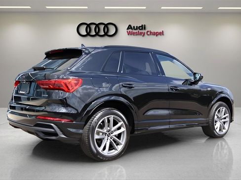 Used 2025 Audi Q3 2.0T Premium w/ Convenience Package image 5