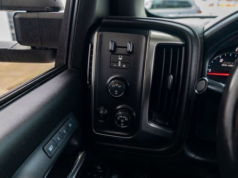 Used 2018 Chevrolet Silverado 2500 LTZ image 13