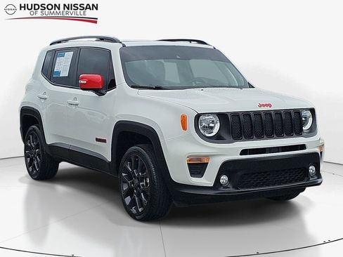 Used 2023 Jeep Renegade Latitude w/ Sun/Sound Group AWD/4WD image 1