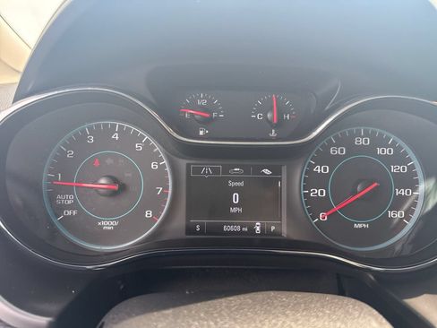 Used 2018 Chevrolet Cruze LT FWD image 25