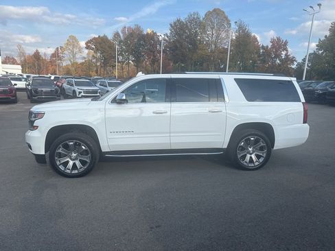 Used 2019 Chevrolet Suburban Premier image 2