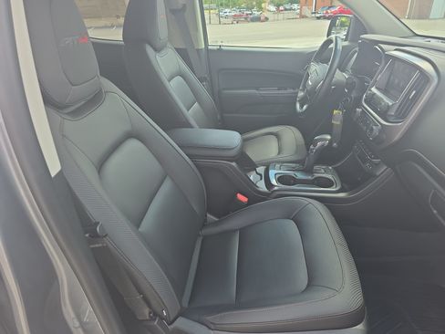 Used 2022 GMC Canyon AT4 w/ Trailering Package AWD/4WD image 10