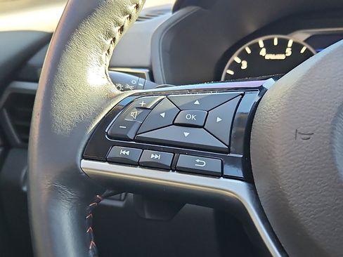 Certified 2024 Nissan Altima 2.5 SR w/ SR Premium Package image 21