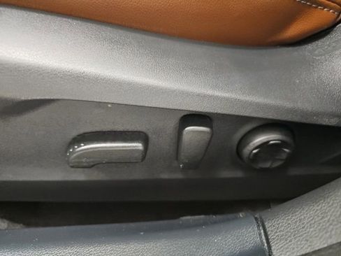 Used 2025 Subaru Outback Touring XT image 16