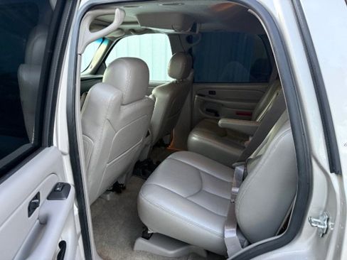 Used 2005 Chevrolet Tahoe Z71 w/ Preferred Equipment Group image 20