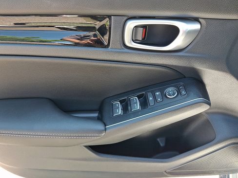 Used 2023 Honda Civic Sport Touring image 12
