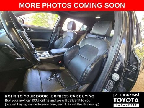Used 2018 Kia Stinger GT1 AWD/4WD image 5