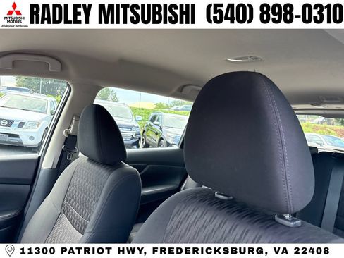 Used 2020 Nissan Rogue S AWD/4WD image 2