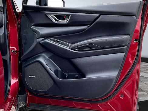 Used 2024 Subaru Ascent Limited w/ Technology Package image 18