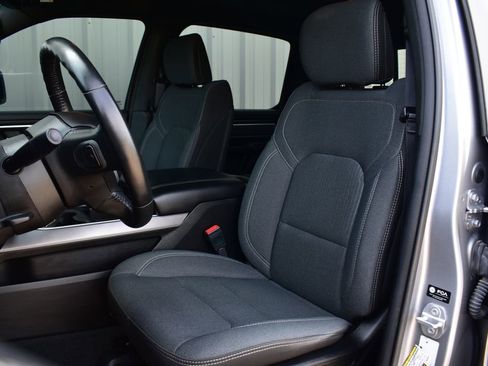 Used 2022 RAM 1500 Big Horn AWD/4WD image 19