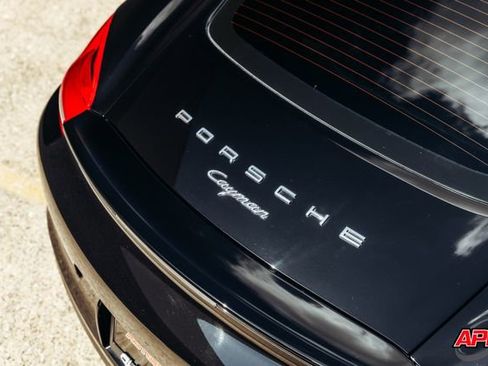 Used 2014 Porsche Cayman image 37