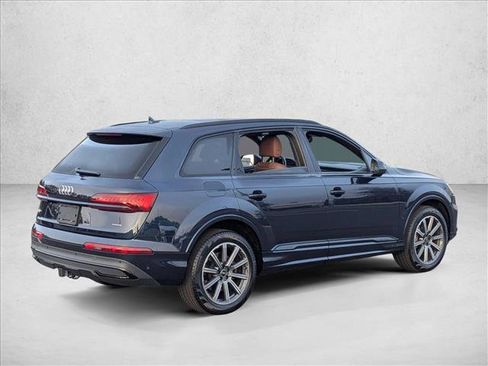 Used 2023 Audi Q7 2.0T Premium Plus w/ Premium Plus Package AWD/4WD image 5