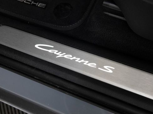 Certified 2026 Porsche Cayenne S AWD/4WD image 26