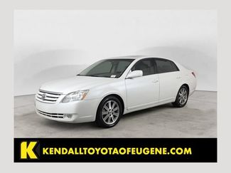 Used 2006 Toyota Avalon Limited FWD video 1