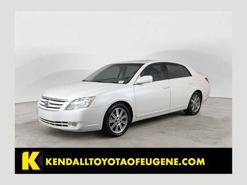 Used 2006 Toyota Avalon Limited FWD image 1
