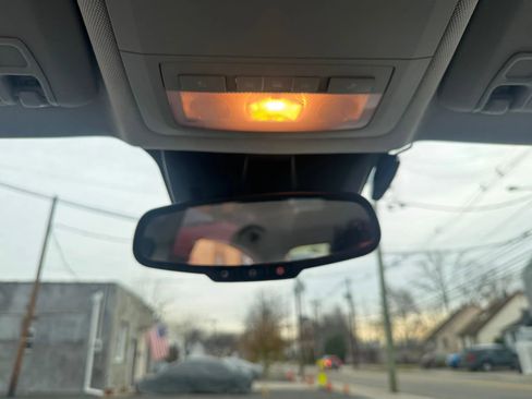 Used 2013 Chevrolet Cruze LS image 21