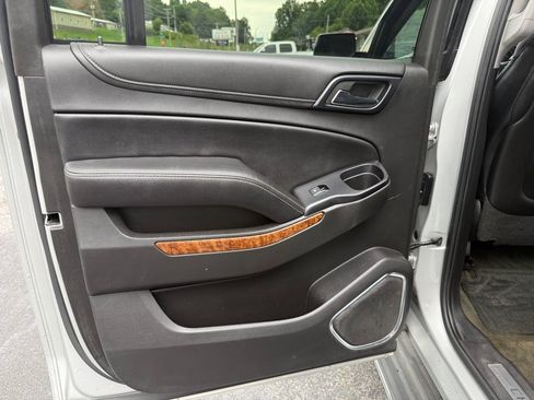 Used 2015 Chevrolet Suburban LTZ AWD/4WD image 48