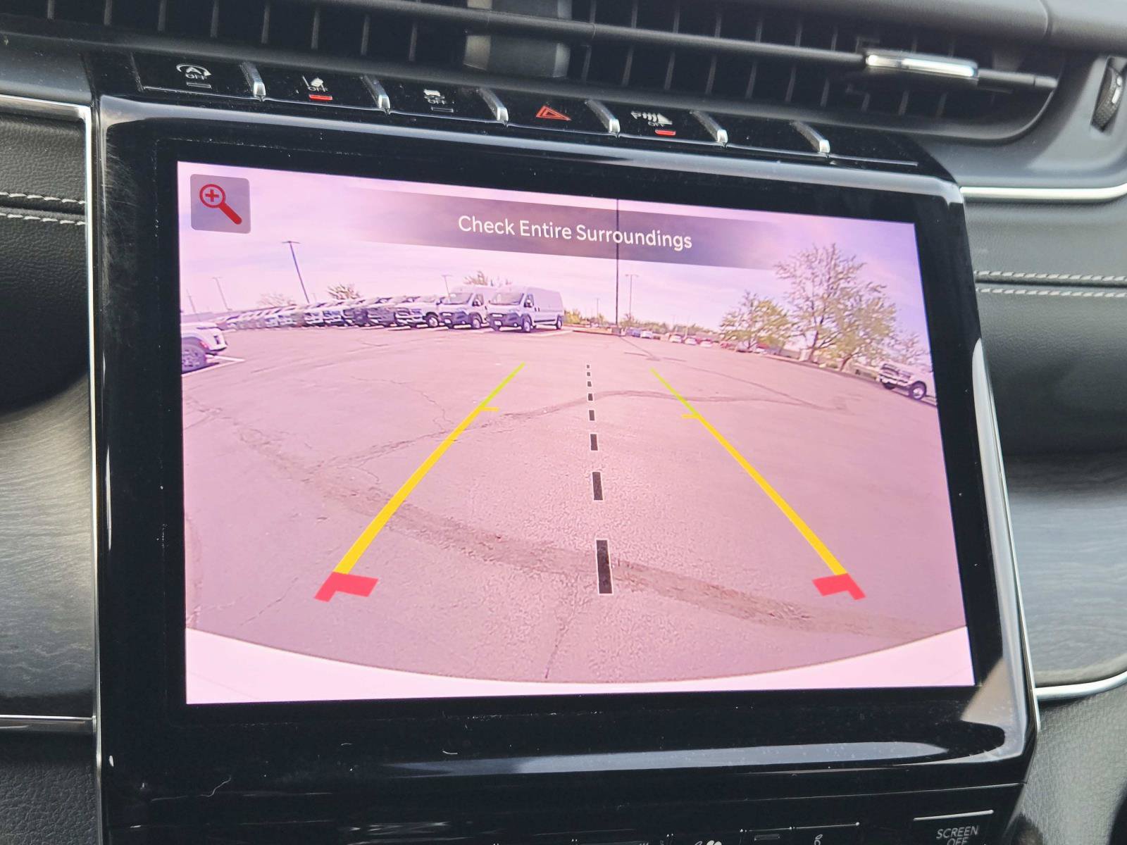 Used 2025 Jeep Grand Cherokee Overland AWD/4WD image 30