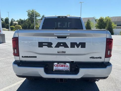 New 2026 RAM 2500 Laramie AWD/4WD image 5