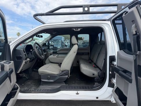 Used 2022 Ford F250 XL w/ Power Equipment Group RWD image 17