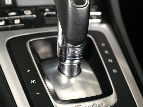 Used 2015 Porsche 911 Turbo image 31