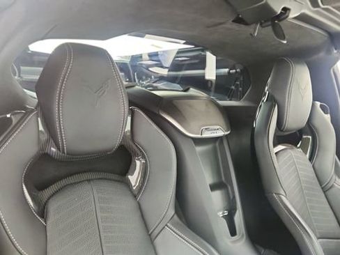 Used 2023 Chevrolet Corvette Stingray w/ Z51 Performance Package image 26