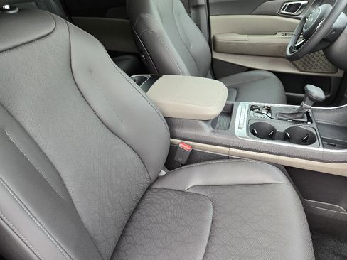 New 2026 Kia Carnival EX image 10