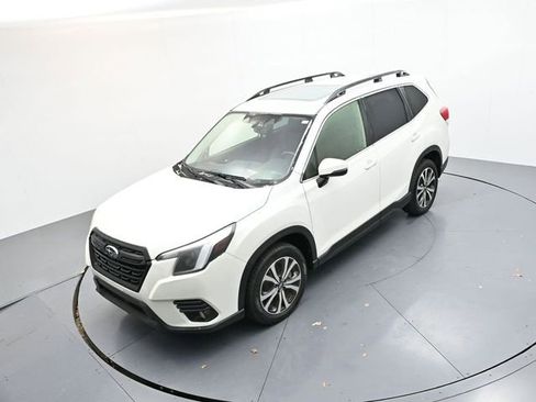 Used 2022 Subaru Forester Limited image 19