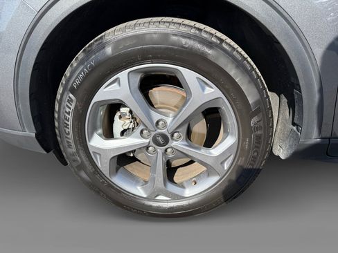 Certified 2025 Ford Escape ST-Line FWD image 9