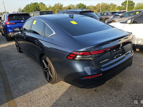 Used 2023 Honda Accord EX image 3