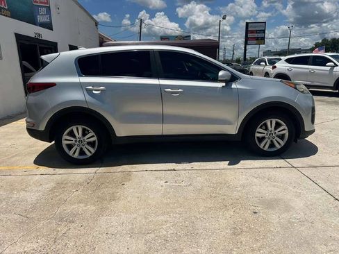 Used 2019 Kia Sportage LX FWD image 5