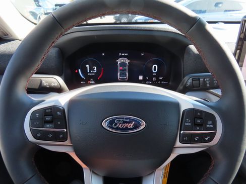 New 2026 Ford Explorer Active w/ Active Comfort Package image 9