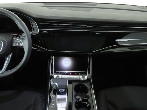 Used 2025 Audi Q7 3.0T Premium Plus w/ Premium Plus Package AWD/4WD image 15