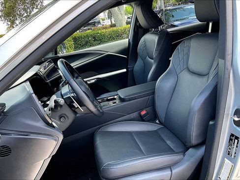 Used 2025 Lexus RX 350 Premium w/ Accessory Package (Z1) FWD image 8