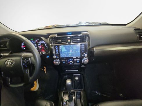 Used 2021 Toyota 4Runner Venture w/ Moonroof Package image 22