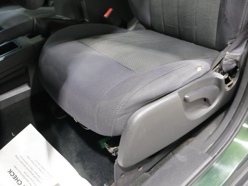 Used 2012 Jeep Liberty Sport AWD/4WD image 11