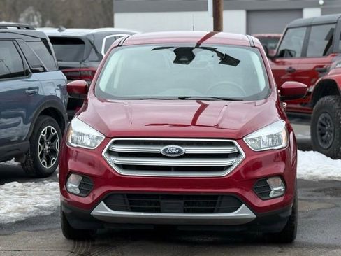 Certified 2019 Ford Escape SE image 29