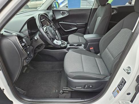 Used 2021 Kia Soul EX FWD image 14