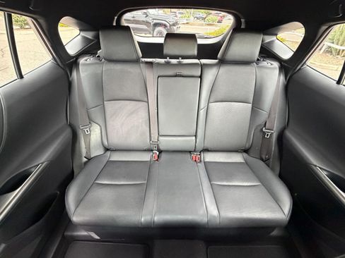Used 2021 Toyota Venza XLE w/ Softex Package AWD/4WD image 32