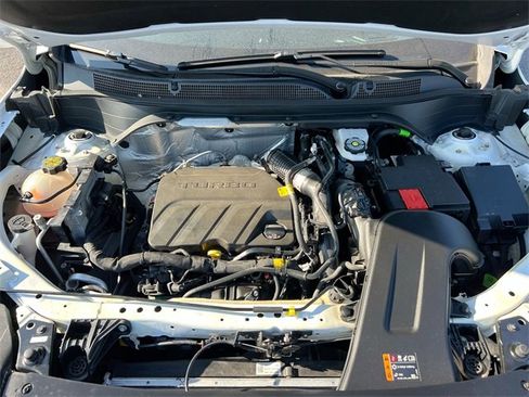 Used 2024 Chevrolet Trax LT w/ Driver Confidence Package image 28